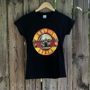 🌹NEW Guns N Roses tee🌹